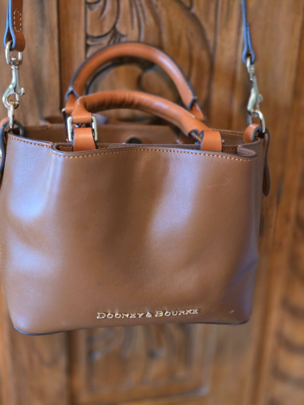 Dooney & Bourke Small Leather Barlow - Picture 10 of 14
